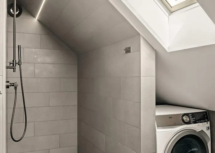 Stylish Loft On Bakaroy Apartamento